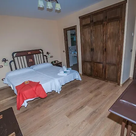 El Almendro De Maria Ponferrada