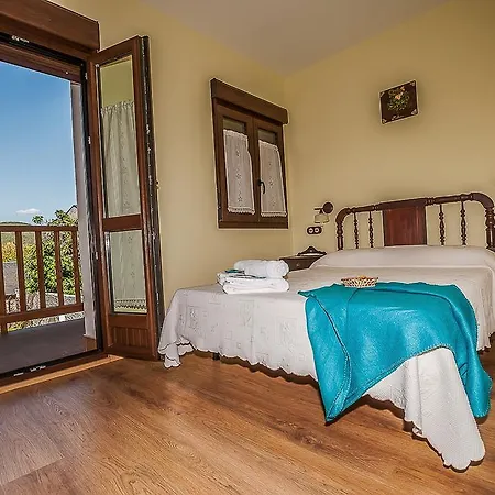 Country house El Almendro De Maria *