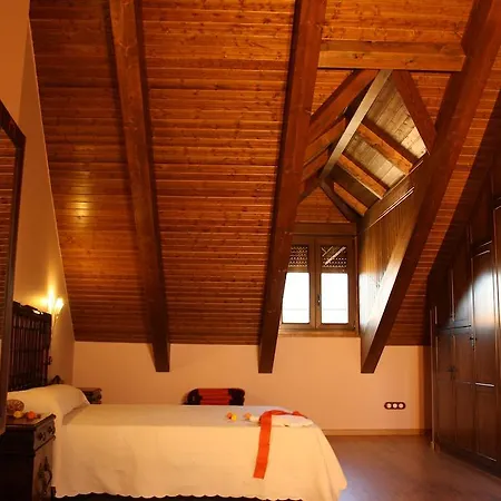 El Almendro De Maria Ponferrada