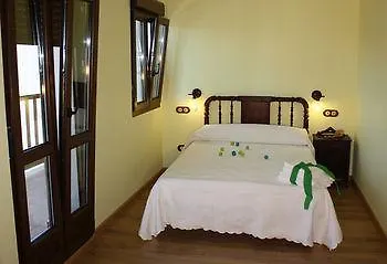 El Almendro De Maria Ponferrada