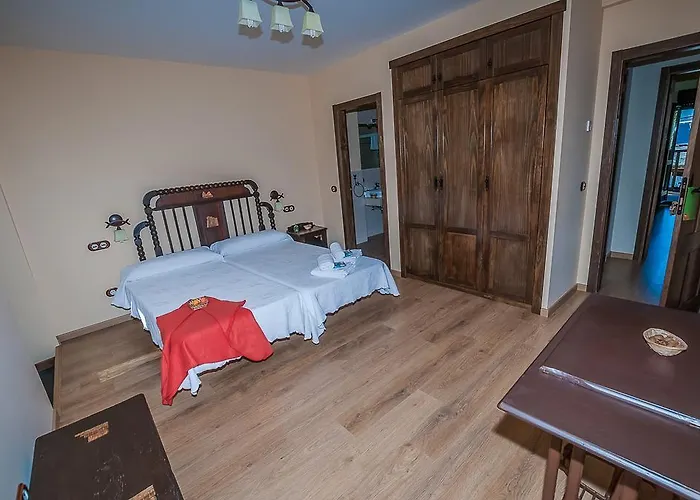 El Almendro De Maria Ponferrada