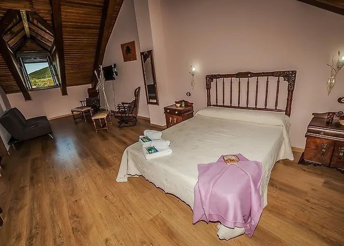 El Almendro De Maria