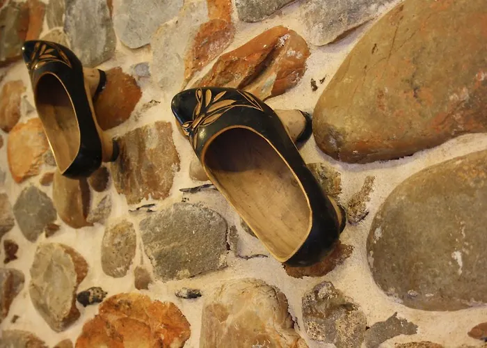 El Almendro De Maria Ponferrada