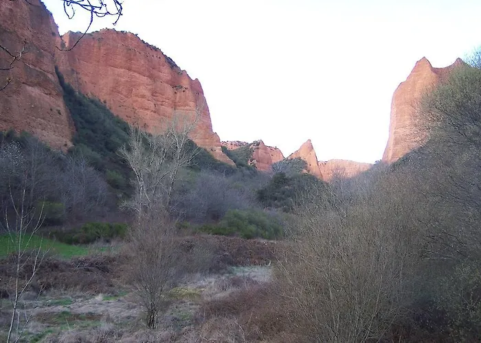El Almendro De Maria Ponferrada