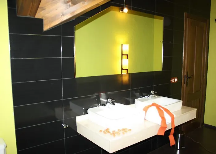 El Almendro De Maria