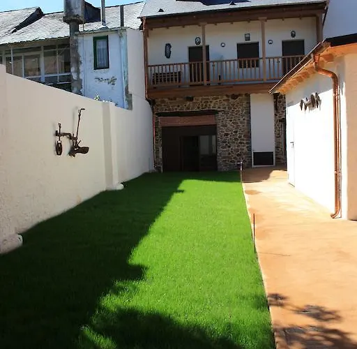 Country house El Almendro De Maria Ponferrada